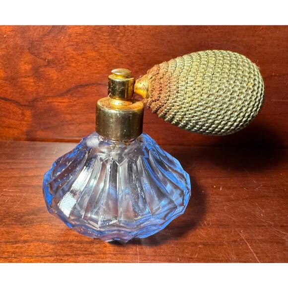 Vintage Light Blue Art Glass Perfume Bottle With Atomizer - Picture 1 of 8